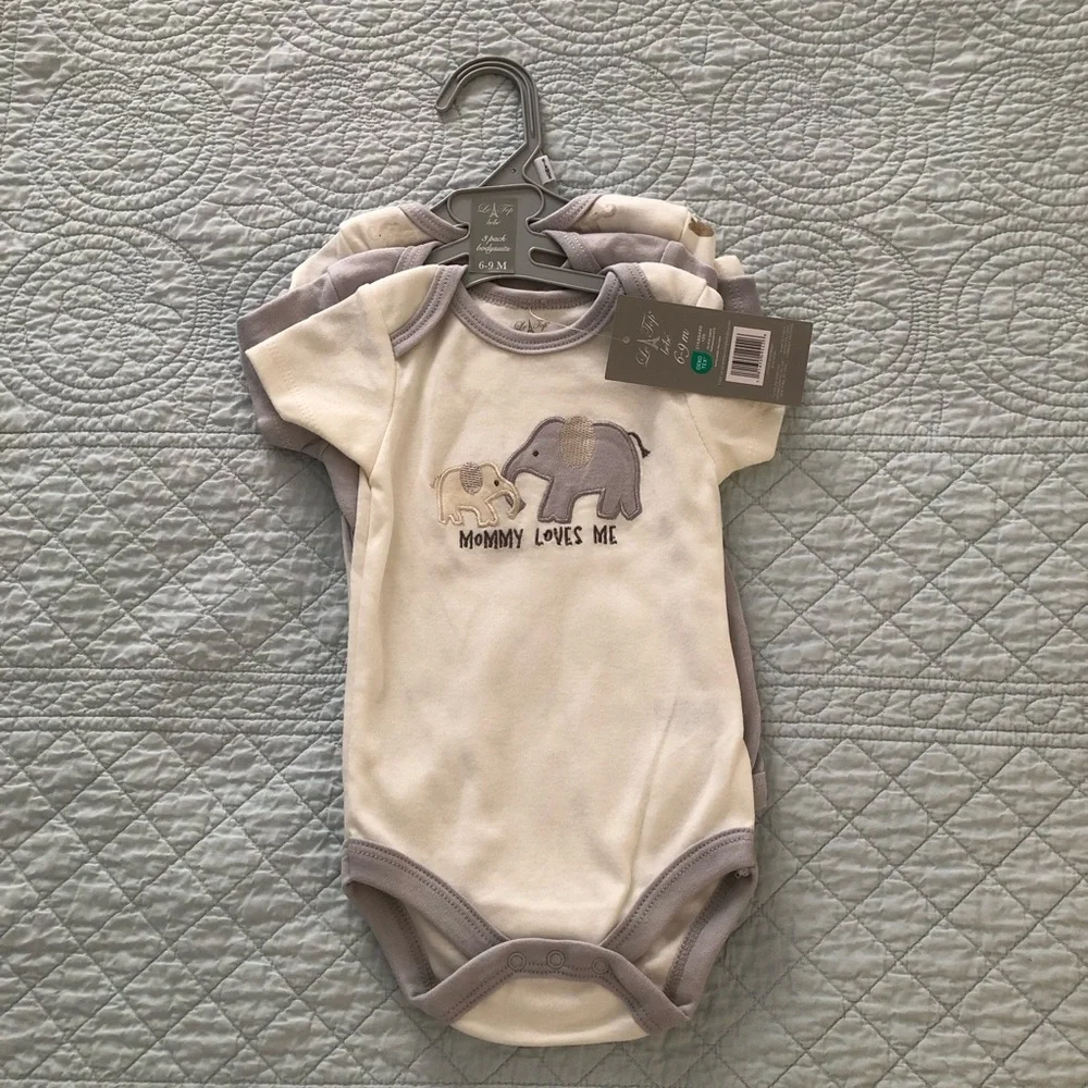 Baby clothes bundle. NWT.
